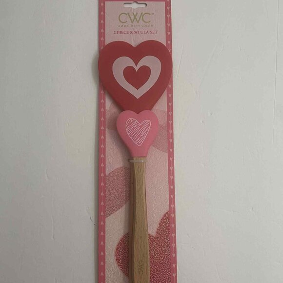 CWC Heart Themed 2 Piece Spatula Set Red And Pink Hearts Cook with Color NEW - Picture 1 of 1